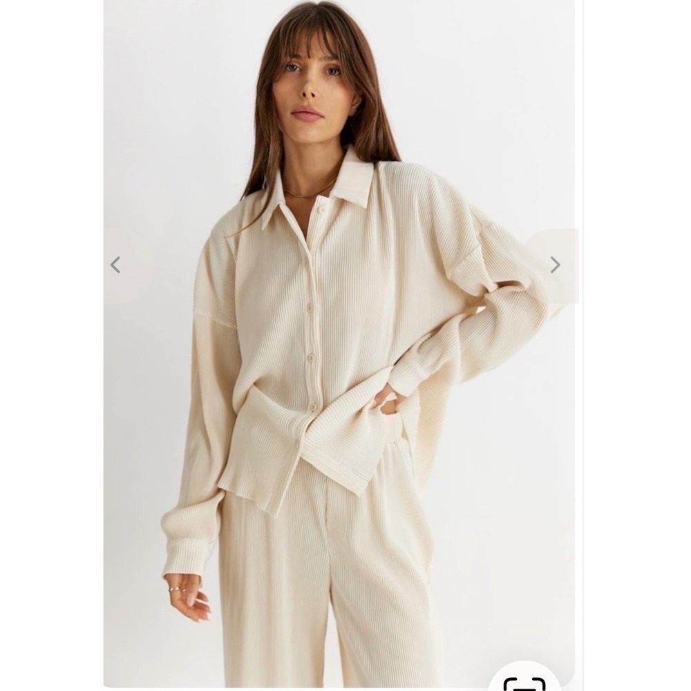 ALL ROW Plisse Luke Long Sleeve Button Up Cream Top Large‎ | EUC
